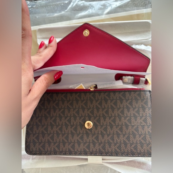 Michael Kors Jet Set Travel Crimson Logo Clutch Crossbody – Brand New with tag - Picture 11 of 16